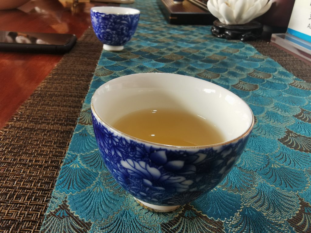 班盆普洱茶的口感