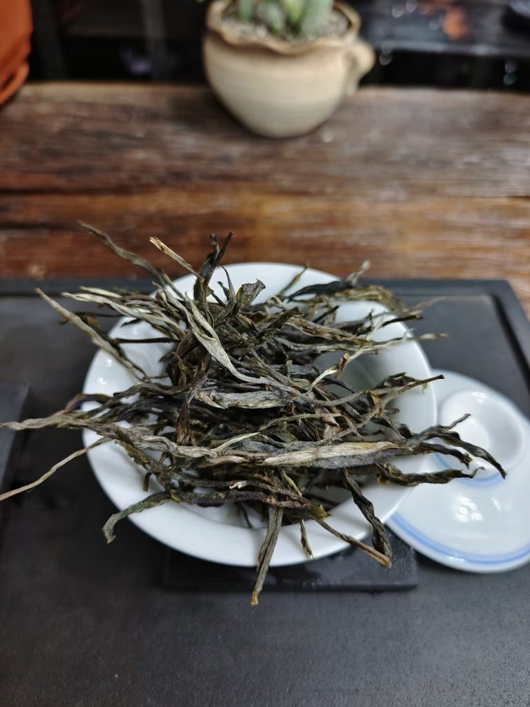 贺回村普洱茶特点简介